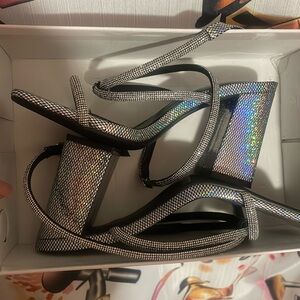 Nuevas nunca usadas cn38